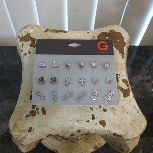 NWT Guess rose cross heart silver rhinestone earrings set